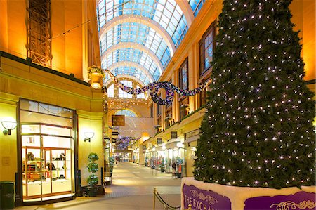 The Exchange interior at Christmas, Nottingham, Nottinghamshire, England, United Kingdom, Europe Stock Photo - Rights-Managed, Code: 841-06616891