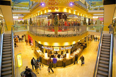 Thier Gallery, Shopping Centre at Christmas, Dortmund, North Rhine-Westphalia, Germany, Europe Foto de stock - Con derechos protegidos, Código: 841-06616948