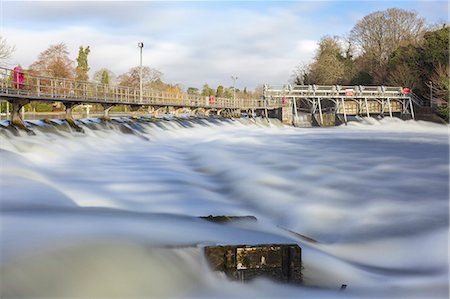 pesca mediante encañizadas - Boulters Weir (Maidenhead Weir), Maidenhead, Berkshire, England, United Kingdom, Europe Foto de stock - Con derechos protegidos, Código: 841-06804385