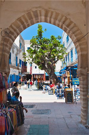 essaouira - Entrance to the Essaouira's old Medina, formerly Mogador, UNESCO World Heritage Site, Morocco, North Africa, Africa Photographie de stock - Rights-Managed, Code: 841-06804538