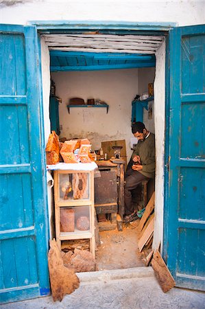 essaouira - Carpenter in Old Medina, Essaouira, formerly Mogador, UNESCO World Heritage Site, Morocco, North Africa, Africa Stock Photo - Rights-Managed, Code: 841-06804546