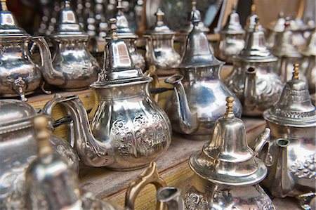 Traditional metal Moroccan mint tea pots for sale in the souks in the old Medina, Marrakech, Morocco, North Africa, Africa Photographie de stock - Rights-Managed, Code: 841-06804602