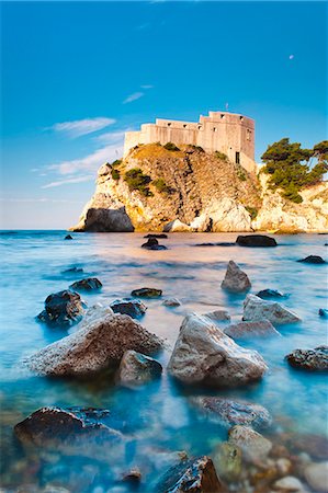 dalmatinische küste - Fort Lovrijenac (St. Lawrence Fortress) at sunrise, Dubrovnik, Dalmatian Coast, Adriatic, Croatia, Europe Stockbilder - Lizenzpflichtiges, Bildnummer: 841-06804677