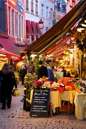 Restaurants in Rue des Bouchers, Brussels, Belgium, Europe Photographie de stock - Rights-Managed, Code: 841-06805236