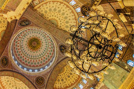 simsearch:841-07783014,k - Yeni Cami or the New Mosque, Domes and cupolas, Istanbul Old city, Turkey Photographie de stock - Rights-Managed, Code: 841-06805417
