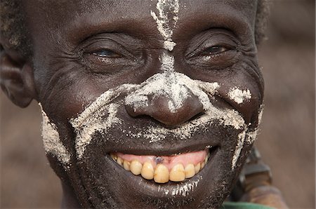 Portrait of a Karo man with facial paintings, Omo River Valley, Ethiopia, Africa Foto de stock - Direito Controlado, Número: 841-06805476