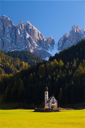 simsearch:6119-07452540,k - Saint Johann Church, near Saint Magdalena, Val di Funes, Dolomites, Trentino-Alto Adige, South Tirol, Italy, Europe Stock Photo - Rights-Managed, Code: 841-06805604