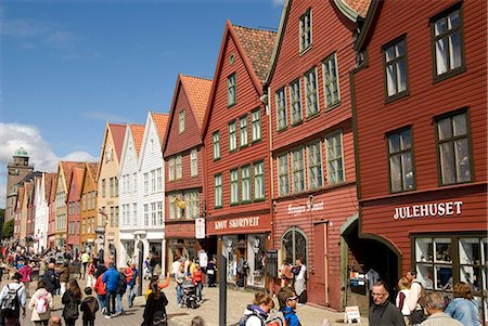 Bryggen waterfront, UNESCO World Heritage Site, Bergen, Norway, Scandinavia, Europe Foto de stock - Con derechos protegidos, Código: 841-06805689