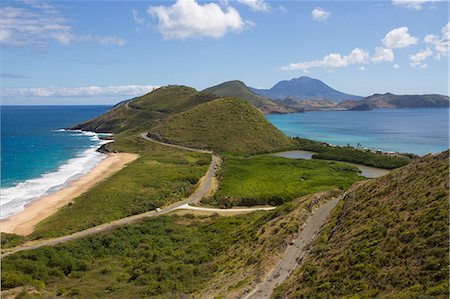 federación de st kitts y nevis - View from Timothy's Hill of St. Kitts panhandle and distant Nevis, St. Kitts and Nevis, Leeward Islands, West Indies, Caribbean, Central America Foto de stock - Con derechos protegidos, Código: 841-06805697