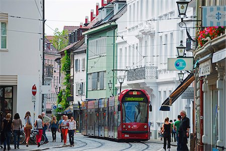 simsearch:841-03676995,k - Tram in old town Freiburg, Baden-Wurttemberg, Germany, Europe Foto de stock - Con derechos protegidos, Código: 841-06806068