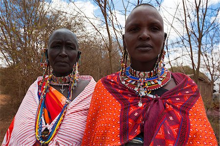 Maasai women at the Predator Compensation Fund Pay Day, Mbirikani Group Ranch, Amboseli-Tsavo eco-system, Kenya, East Africa, Africa Photographie de stock - Rights-Managed, Code: 841-06806102