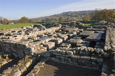 The site of the Commandants House showing supports for suspended floor system with hot air to heat rooms above, dating from AD138, Cilurnum (Chesters Roman Fort), Hadrian's Wall, UNESCO World Heritage Site, Chollerford, Northumbria National Park, England, United Kingdom, Europe Stock Photo - Rights-Managed, Code: 841-06806160