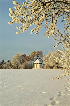 Chapel, near Villingen-Schwenningen, Schwarzwald-Baar, Baden-Wurttemberg, Germany, Europe Foto de stock - Con derechos protegidos, Código: 841-06806317