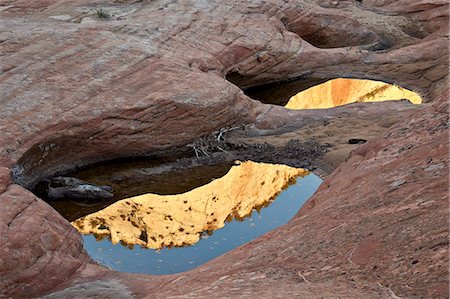 parque nacional zion - Reflections in pools among the sandstone, Zion National Park, Utah, United States of America, North America Foto de stock - Con derechos protegidos, Código: 841-06806389