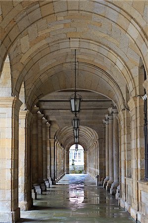 simsearch:841-07201559,k - Regional Government Building in Old Town, Santiago de Compostela, Galicia, Spain, Europe Photographie de stock - Rights-Managed, Code: 841-06806575