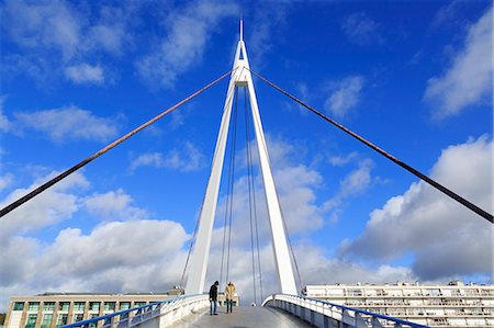 simsearch:841-06806599,k - Pedestrian bridge over the Commerce Basin, Le Havre, Normandy, France, Europe Stock Photo - Rights-Managed, Code: 841-06806599