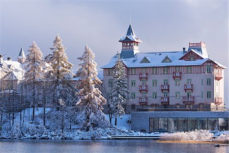 slovakia - Luxury Hotel Kempinski on the shores of Strbske Pleso in the High Tatras, Slovakia, Europe Photographie de stock - Rights-Managed, Code: 841-06806724