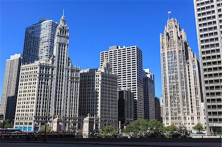 Wrigley Building and Tribune Tower, Chicago, Illinois, United States of America, North America Photographie de stock - Rights-Managed, Code: 841-06807023