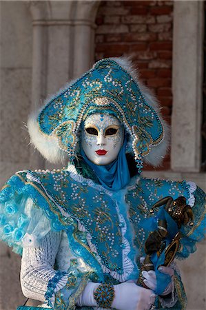 Masks at Venice Carnival in St. Mark's Square, Venice, Veneto, Italy, Europe Fotografie stock - Rights-Managed, Codice: 841-06807352