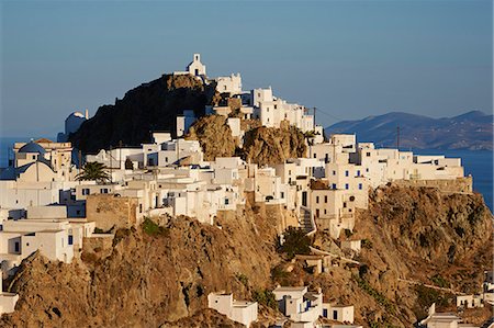 simsearch:841-02899499,k - Hora, the main town on Serifos on the rocky spur, Serifos Island, Cyclades, Greek Islands, Greece, Europe Fotografie stock - Rights-Managed, Codice: 841-06807567