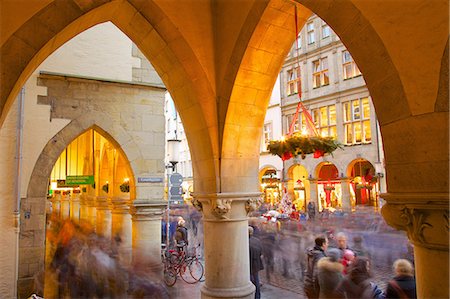 View through arches on Prinzipalmarkt, Munster, North Rhine-Westphalia, Germany, Europe Stock Photo - Rights-Managed, Code: 841-06807680