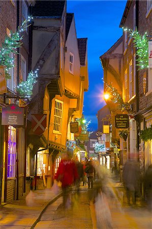 The Shambles at Christmas, York, Yorkshire, England, United Kingdom, Europe Photographie de stock - Rights-Managed, Code: 841-06807699
