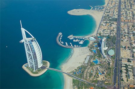 View of Burj Al Arab from seaplane, Dubai, United Arab Emirates, Middle East Stockbilder - Lizenzpflichtiges, Bildnummer: 841-06807691