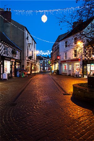 Cobbled Silver Street at Christmas, Knaresborough, North Yorkshire, Yorkshire, England, United Kingdom, Europe Stock Photo - Rights-Managed, Code: 841-06807719