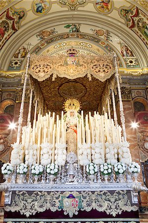 sanctuaire - Float (pasos) of Virgin Mary carried during Semana Santa (Holy Week), Seville, Andalucia, Spain, Europe Foto de stock - Con derechos protegidos, Código: 841-06807738