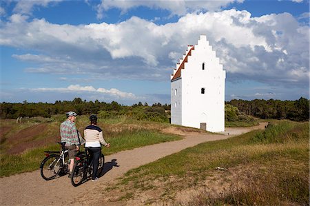 skagen - Den Tilsandede Kirke (Buried Church) buried by sand drifts, Skagen, Jutland, Denmark, Scandinavia, Europe Foto de stock - Direito Controlado, Número: 841-06807753