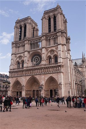 Notre Dame de Paris cathedral on the Ile de la Cite, Paris, France, Europe Stock Photo - Rights-Managed, Code: 841-06807810