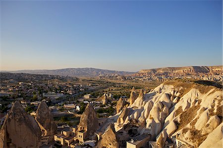 View over Goreme, Cappadocia, Anatolia, Turkey, Asia Minor, Eurasia Photographie de stock - Rights-Managed, Code: 841-06807938