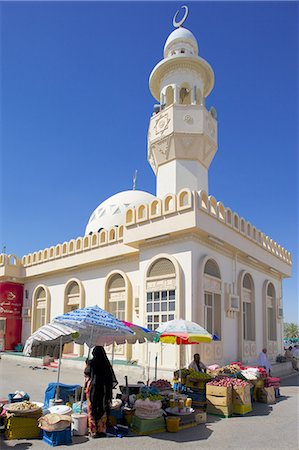 simsearch:841-07081914,k - Al Ain, Mosque at Central Market, Al Ain, Abu Dhabi, United Arab Emirates, Middle East Stock Photo - Rights-Managed, Code: 841-07084012