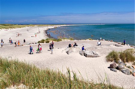 people walking in line side view - Grenen, Skagen, Jutland, Denmark, Scandinavia, Europe Stock Photo - Rights-Managed, Code: 841-07084099