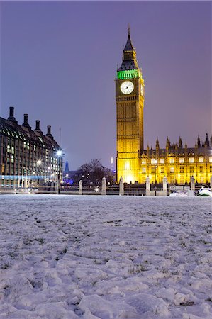 simsearch:841-05781059,k - Houses of Parliament and Big Ben in snow, Parliament Square, Westminster, London, England, United Kingdom, Europe Photographie de stock - Rights-Managed, Code: 841-07084117