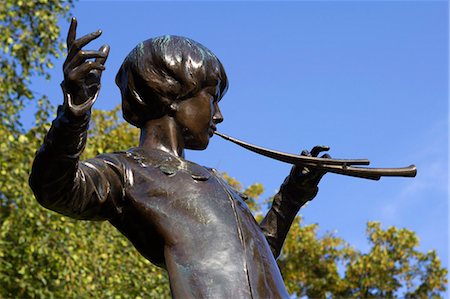 Statue of Peter Pan, Kensington Gardens, London, England, United Kingdom, Europe Photographie de stock - Rights-Managed, Code: 841-07084120