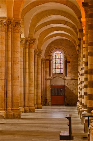 An aisle in St.-Julien du Mans Cathedral, Le Mans, Sarthe, Pays de la Loire, France, Europe Stock Photo - Rights-Managed, Code: 841-07084184