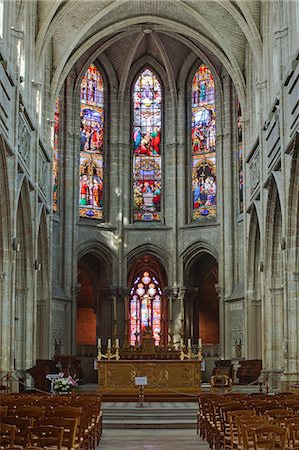 The nave of Saint Louis de Blois cathedral, Blois, Loir-et-Cher, Centre, France, Europe Fotografie stock - Rights-Managed, Codice: 841-07084235