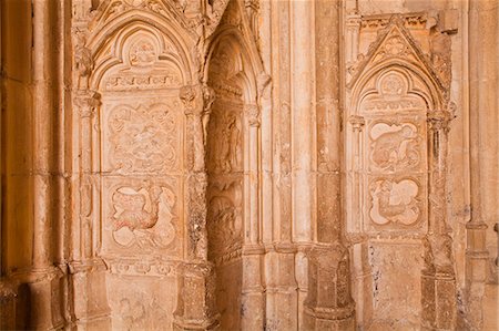 Detail of the sculptures on the Portail de la Grande Chapelle in the Palais des Papes, UNESCO World Heritage Site, Avignon, Vaucluse, France, Europe Foto de stock - Con derechos protegidos, Código: 841-07084271