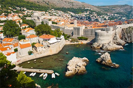 Dubrovnik Old Town and the City Walls, UNESCO World Heritage Site, from Fort Lovrijenac, Dubrovnik, Dalmatian Coast, Croatia, Europe Stock Photo - Rights-Managed, Code: 841-07080521