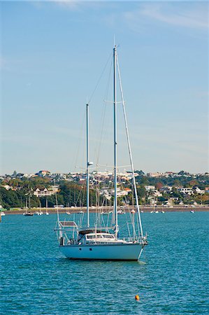 Sailing boat in Waitemata Harbour, Auckland, North Island, New Zealand, Pacific Stockbilder - Lizenzpflichtiges, Bildnummer: 841-07080660