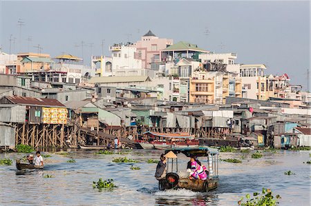 ríos - Daily Vietnamese river life at Chau Doc, Mekong River Delta, Vietnam, Indochina, Southeast Asia, Asia Foto de stock - Con derechos protegidos, Código: 841-07080810