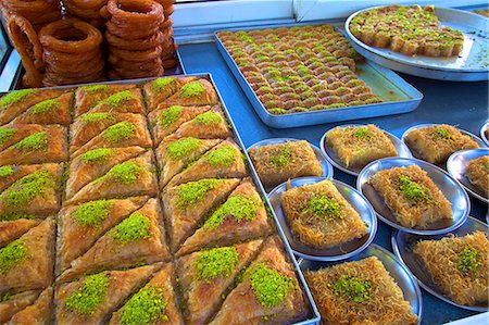 Turkish pastries, Lefkosa (Nicosia), North Cyprus, Cyprus, Europe Photographie de stock - Rights-Managed, Code: 841-07081131