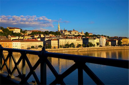 simsearch:841-07083241,k - Chain Bridge, Matyas Church (Matthias Church) and Fisherman's Bastion, Budapest, Hungary, Europe Stock Photo - Rights-Managed, Code: 841-07081209