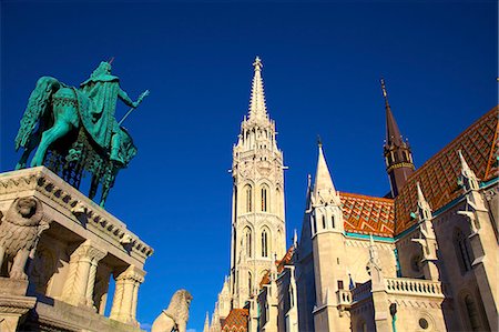 simsearch:841-07084095,k - Matyas Church (Matthias Church) at Fisherman's Bastion, Budapest, Hungary, Europe Fotografie stock - Rights-Managed, Codice: 841-07081273