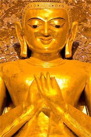Golden Buddha image standing 33ft tall inside Ananda Paya, Bagan, Myanmar (Burma), Southeast Asia Photographie de stock - Rights-Managed, Code: 841-07081615