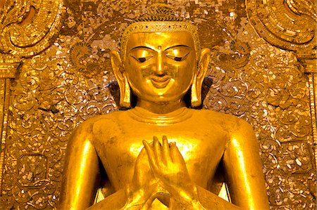 Golden Buddha image standing 33ft tall inside Ananda Paya, Bagan, Myanmar (Burma), Southeast Asia Foto de stock - Con derechos protegidos, Código: 841-07081616