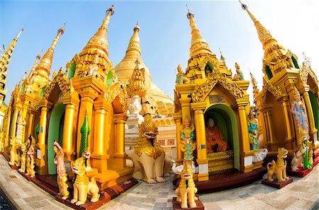 fish eye view - Fisheye image of shrines at Shwedagon Paya (Pagoda), Yangon (Rangoon), Myanmar (Burma), Asia Stock Photo - Rights-Managed, Code: 841-07081676