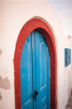 simsearch:400-04468669,k - Blue door, Oia, Santorini, Cyclades, Greek Islands, Greece, Europe Stock Photo - Rights-Managed, Code: 841-07082031