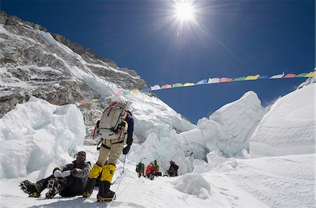 Climbers in the Khumbu icefall, Mount Everest, Solu Khumbu Everest Region, Sagarmatha National Park, UNESCO World Heritage Site, Nepal, Himalayas, Asia Photographie de stock - Rights-Managed, Code: 841-07082221